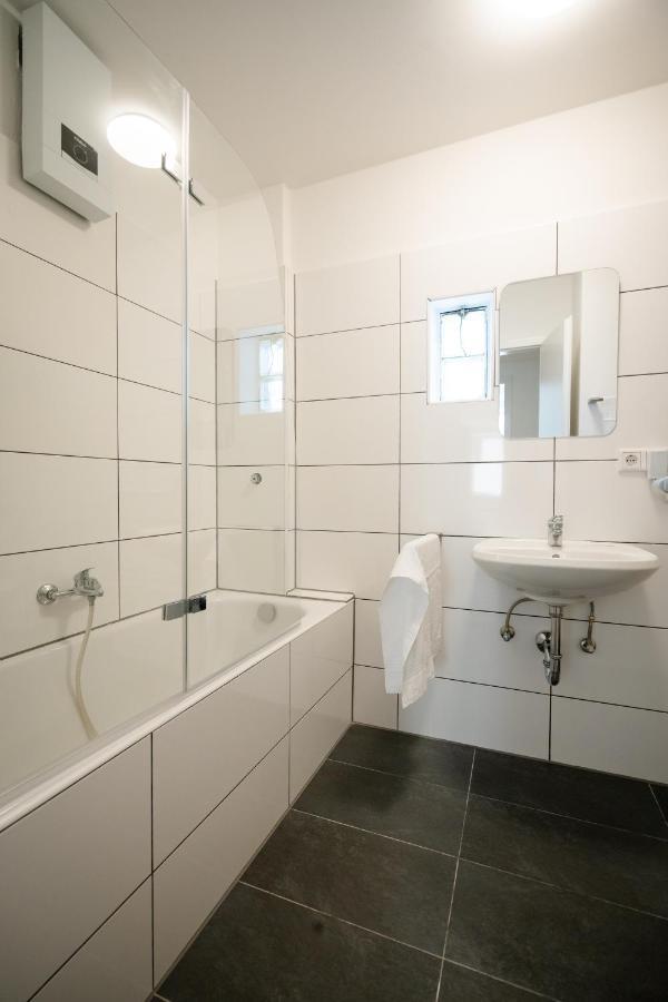 Old Town Apartment 2 Rooms/Baths 杜塞尔多夫 外观 照片